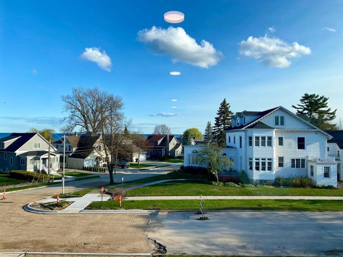 Bay Street Blue Ludington Park Villa Escanaba Luaran gambar